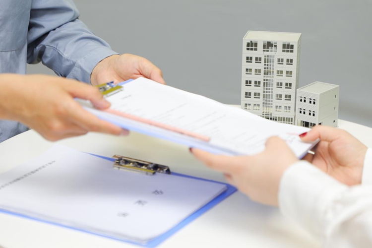 冠领律师专业代理共有物分割案，确权维权双胜诉助当事人追回租金