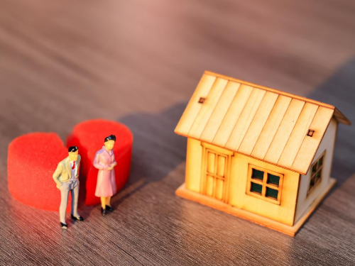 女子离婚后发现财产分割有误,冠领律师代理二审逆转一审结果助委托人获70万折价款-1 女子离婚后发现财产分割有误,冠领律师代理二审逆转一审结果助委托人获70万折价款-1